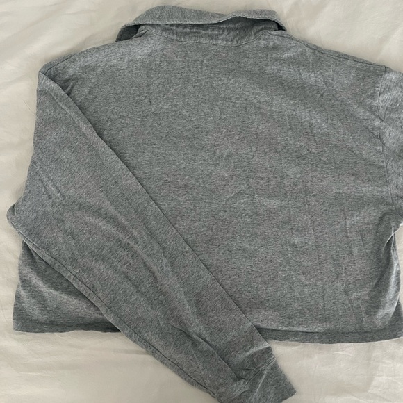 Aritzia Sunday Best Collared Polo Long Sleeve Crop Shirt in gray, size M - Picture 4 of 4